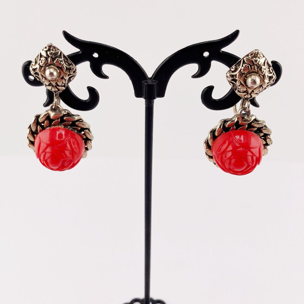 VINTAGE Red plastic rose and silver tone metal choker necklace & earring set - Picture 11 of 15